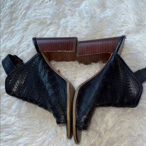 Aldo Black Textured Slingback Sandals​